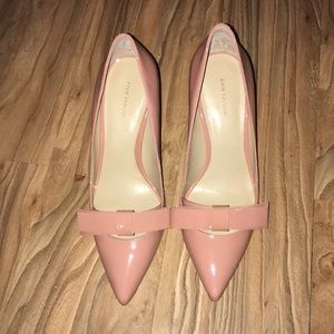 Odette patent Bow pump